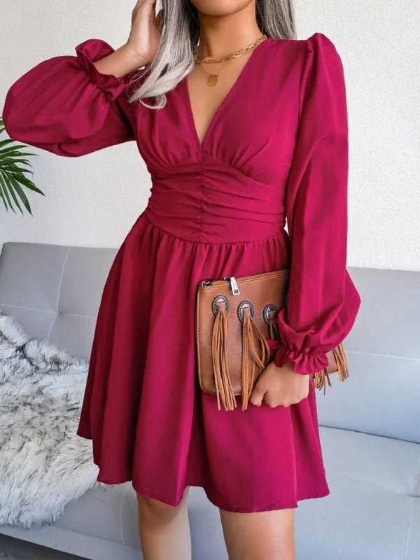 Women's sexy V-neck Waist Chiffon Pleated Dress